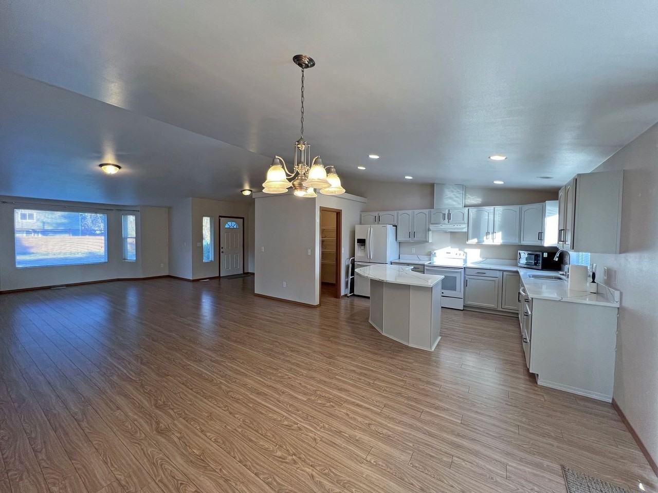 35852 13th Ave Sw - Photo 7 of 50