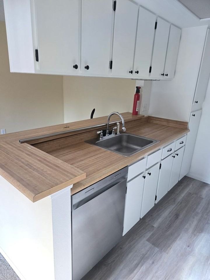 7720 W 87th Dr - Photo 5 of 19