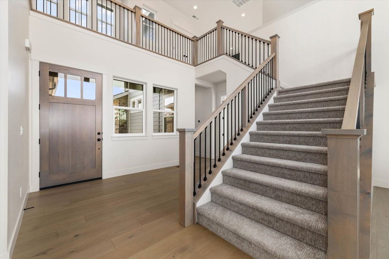 14267 N Goldfinch Ave - Photo 4 of 34