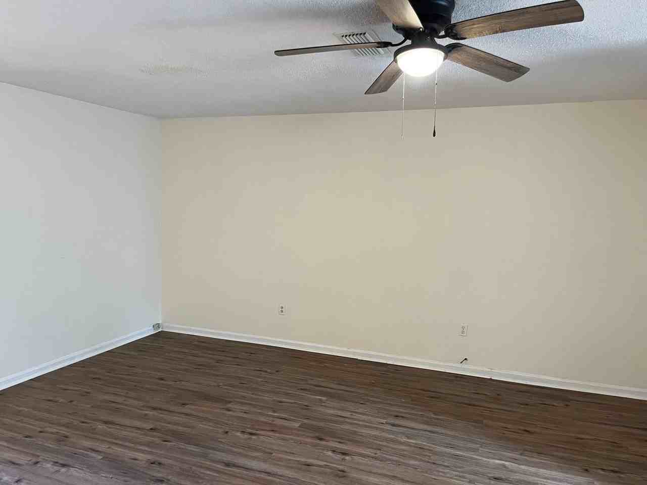 139 Katie Lynn St - Photo 2 of 9