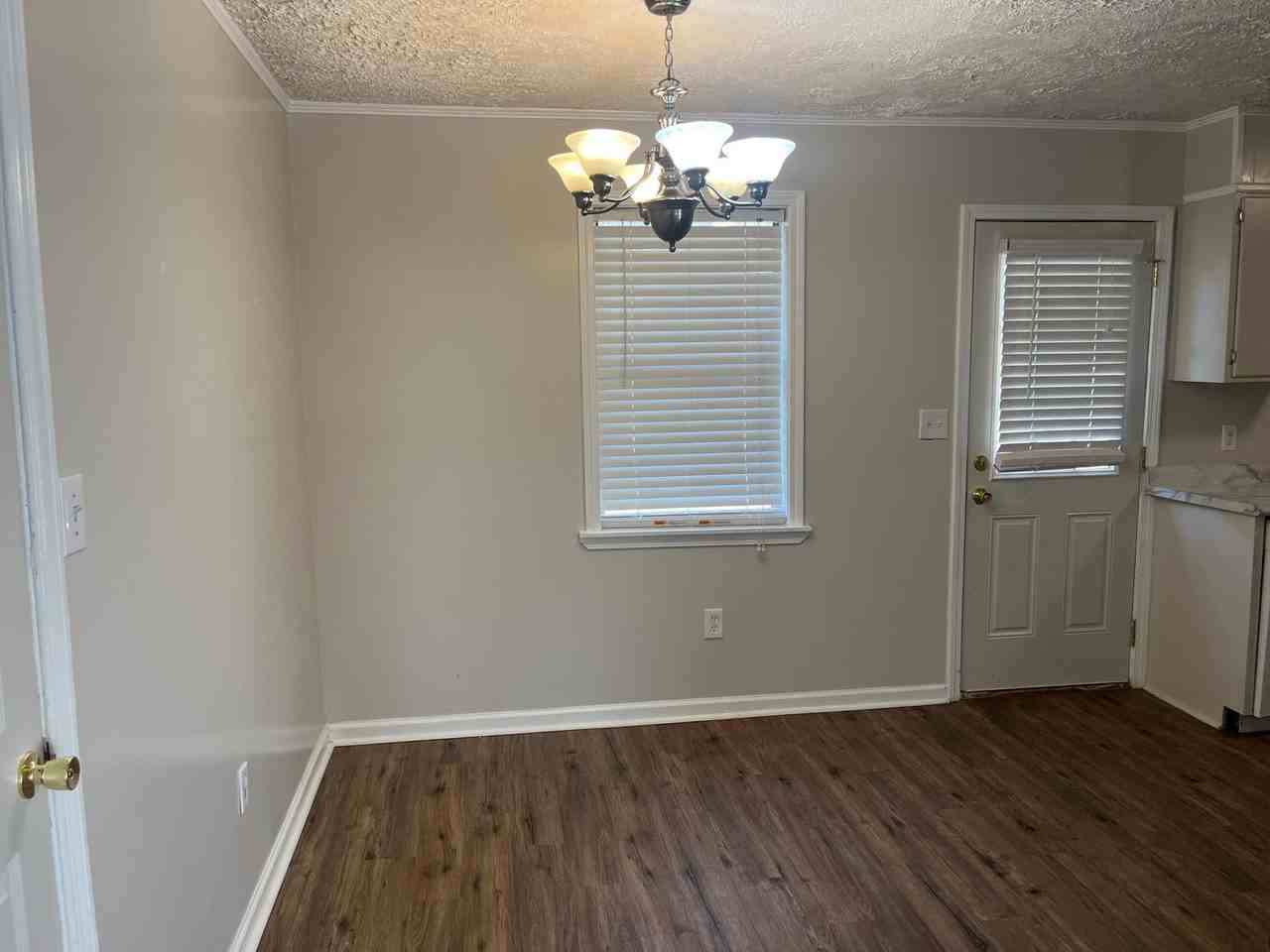 139 Katie Lynn St - Photo 6 of 9