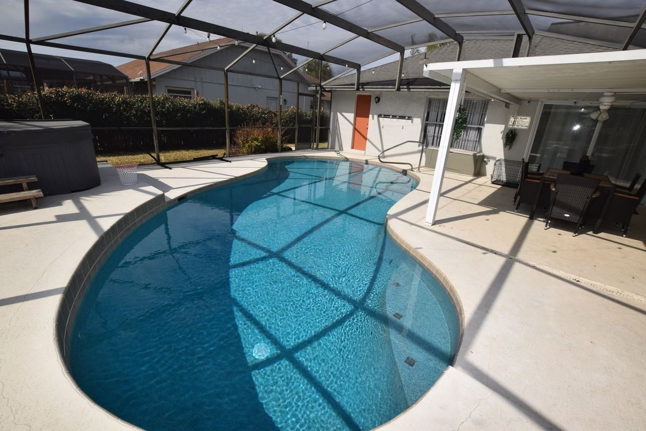 7748 Indian Ridge Trl S - Photo 6 of 37