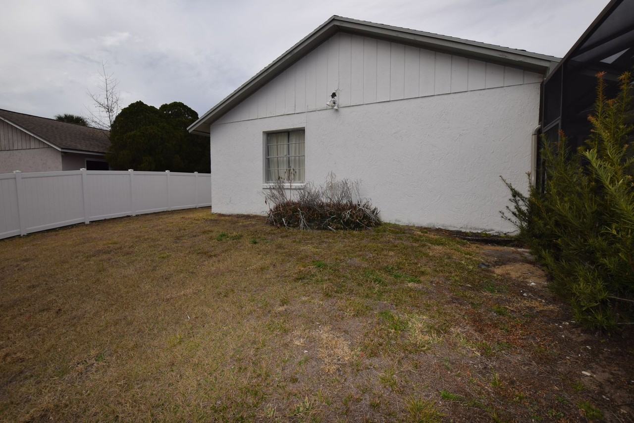 7706 Indian Ridge Trl S - Photo 7 of 38