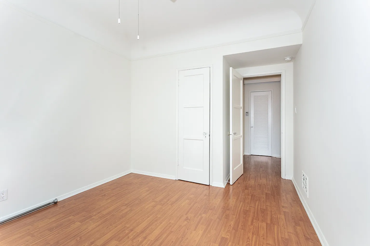 8566 W Olympic Blvd - Photo 3 of 16