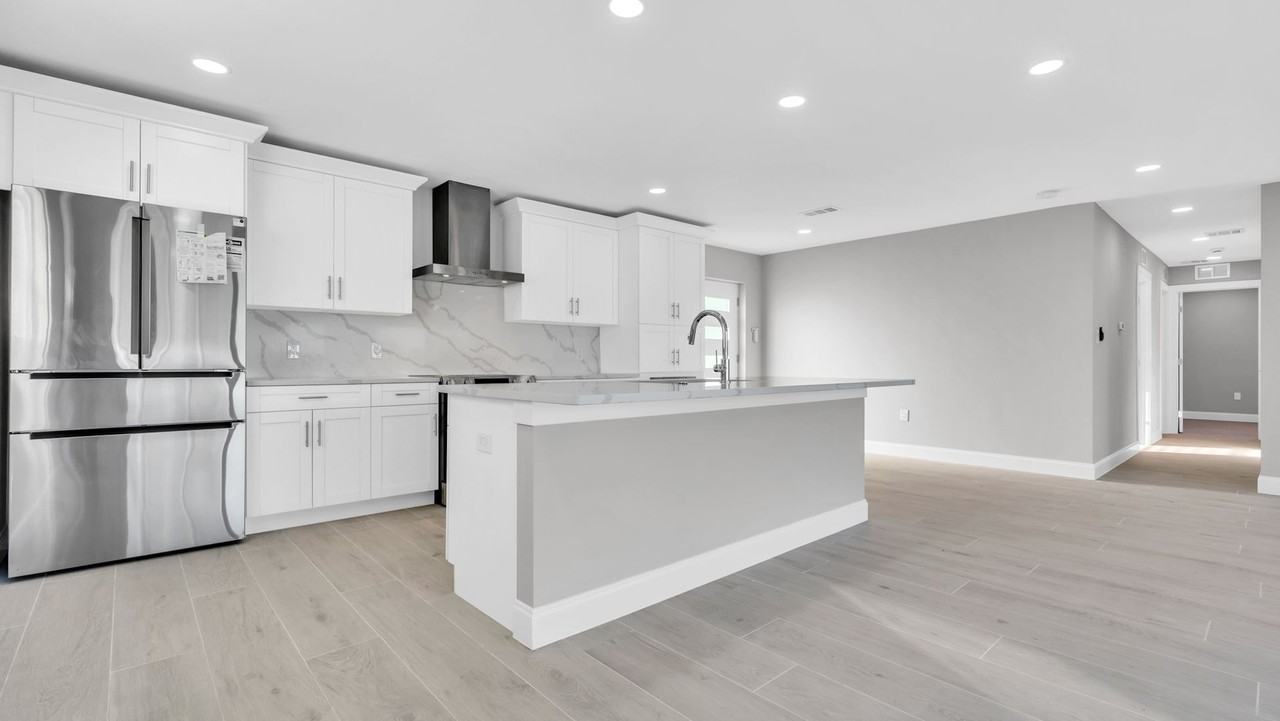 4107 Miller Dr - Photo 6 of 48