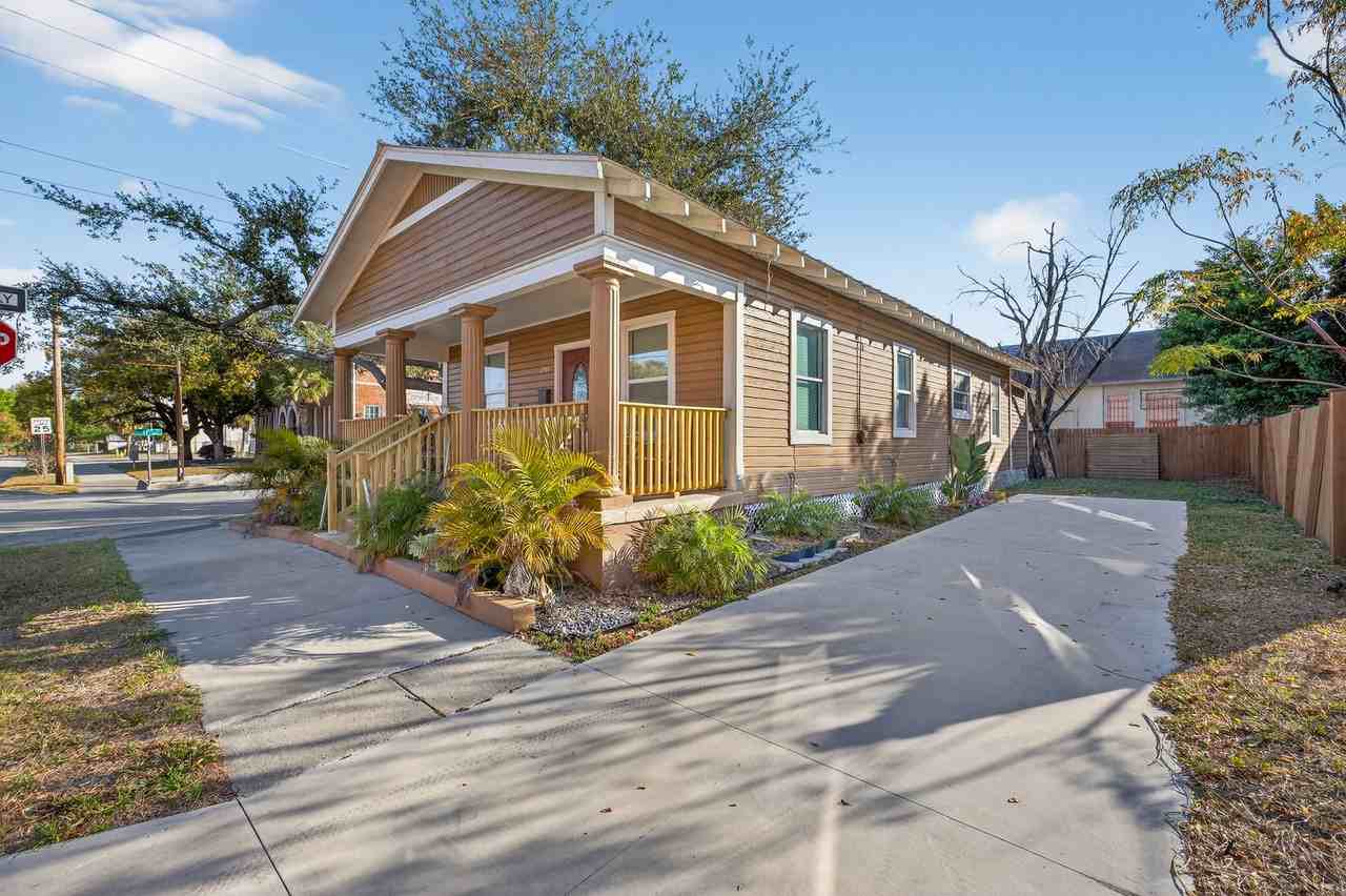 2709 N 17th St - Photo 3 of 29