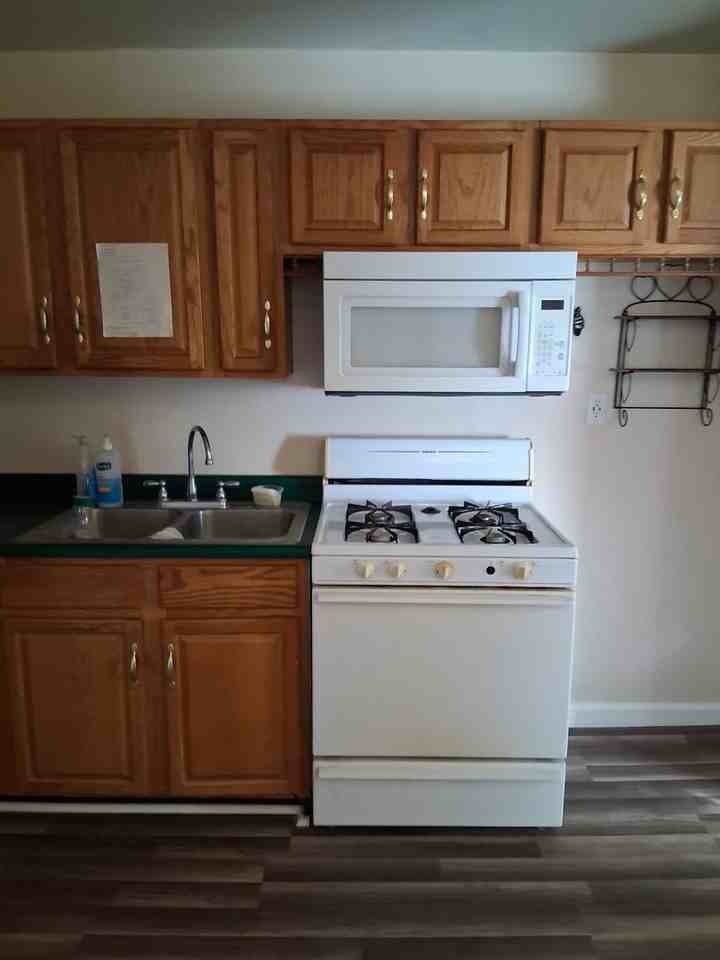 5264 Whaley Dr - Photo 2 of 23