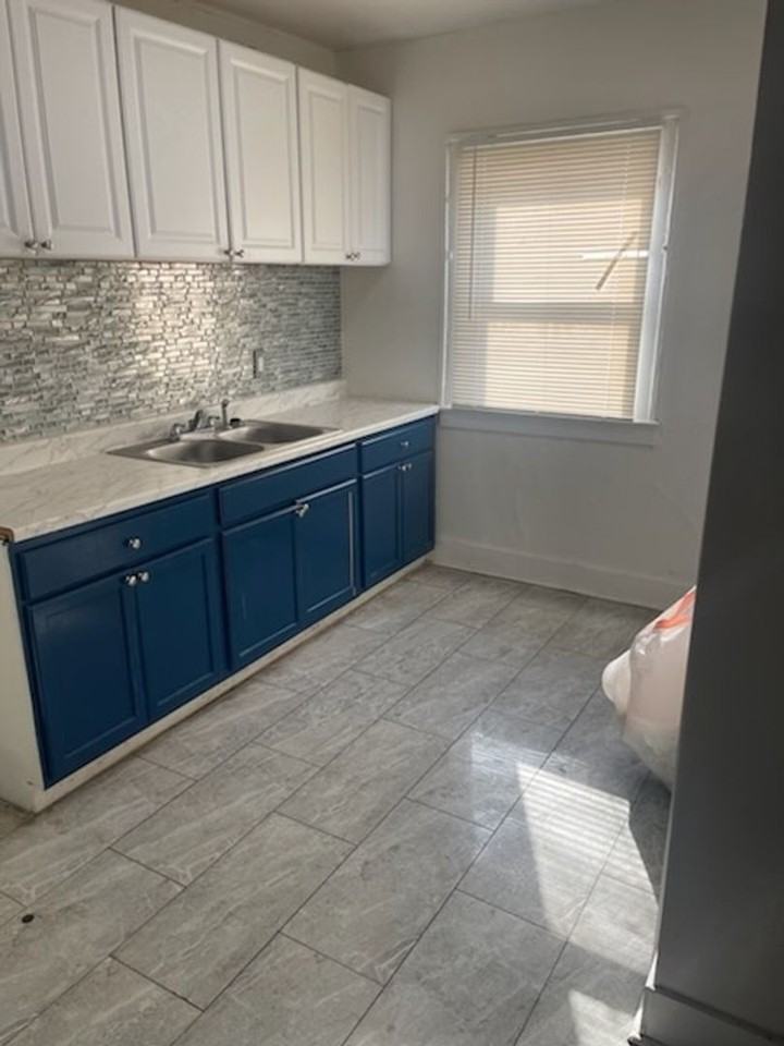 9262 Ward St - Photo 5 of 20