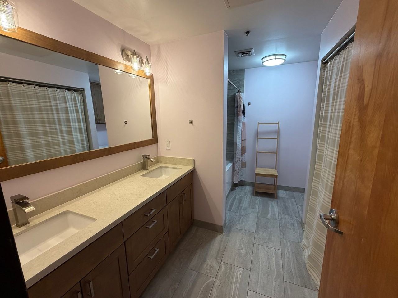 408 Nw 12th Ave #215 - Photo 7 of 13