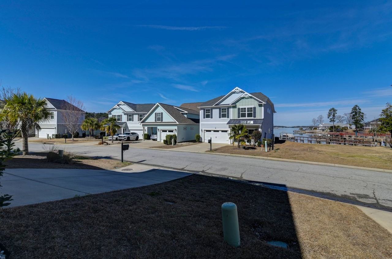 362 Cabana Way - Photo 2 of 50