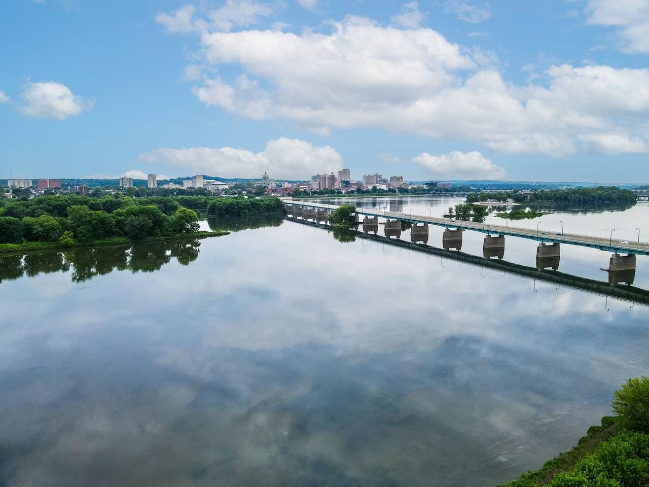 608 N Front St - Photo 4 of 27