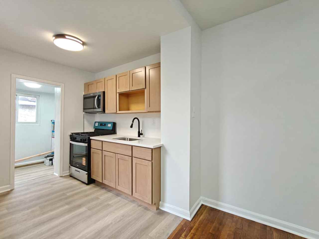 312 N 59th St - Photo 2 of 9