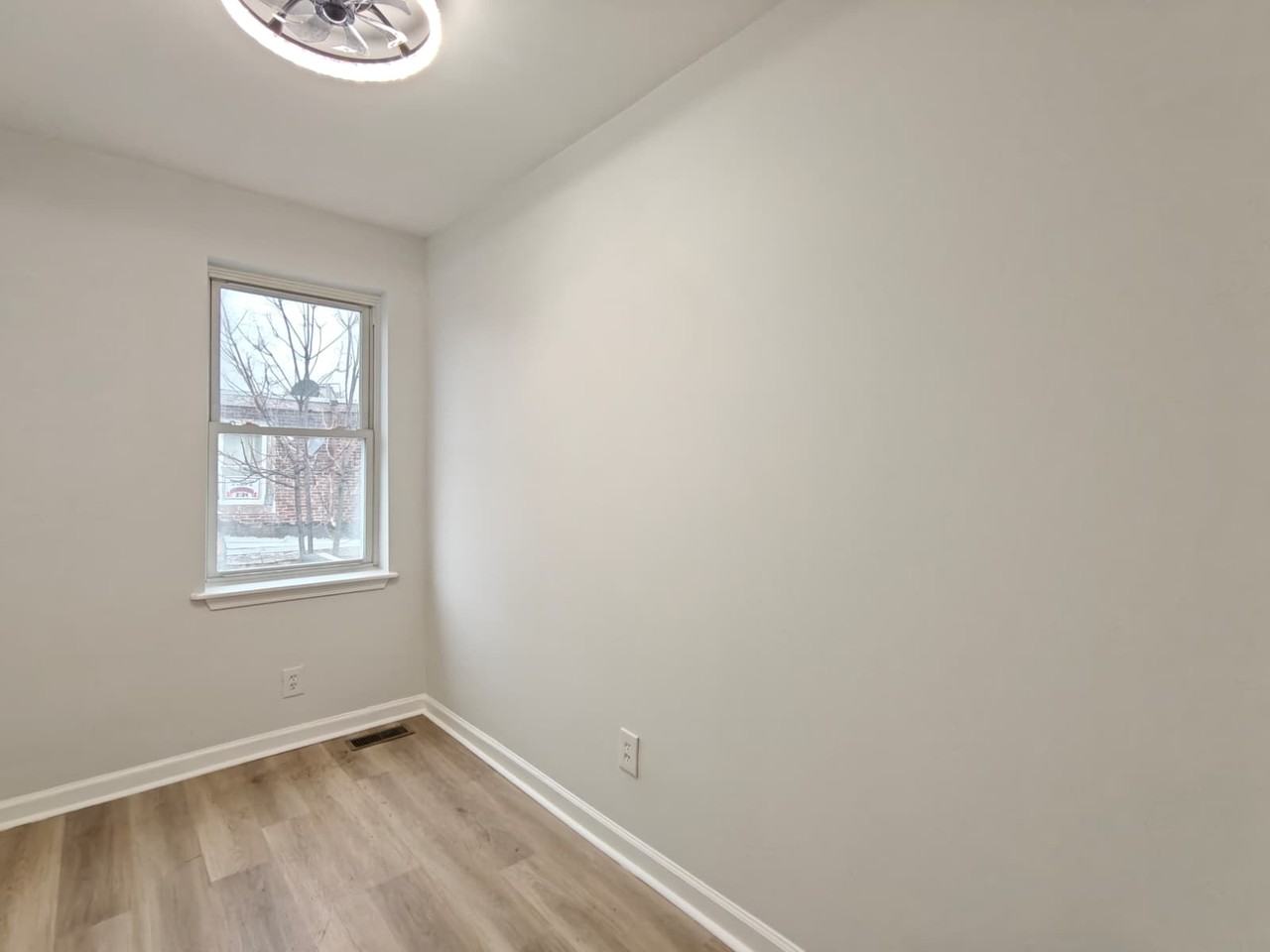 312 N 59th St - Photo 6 of 9