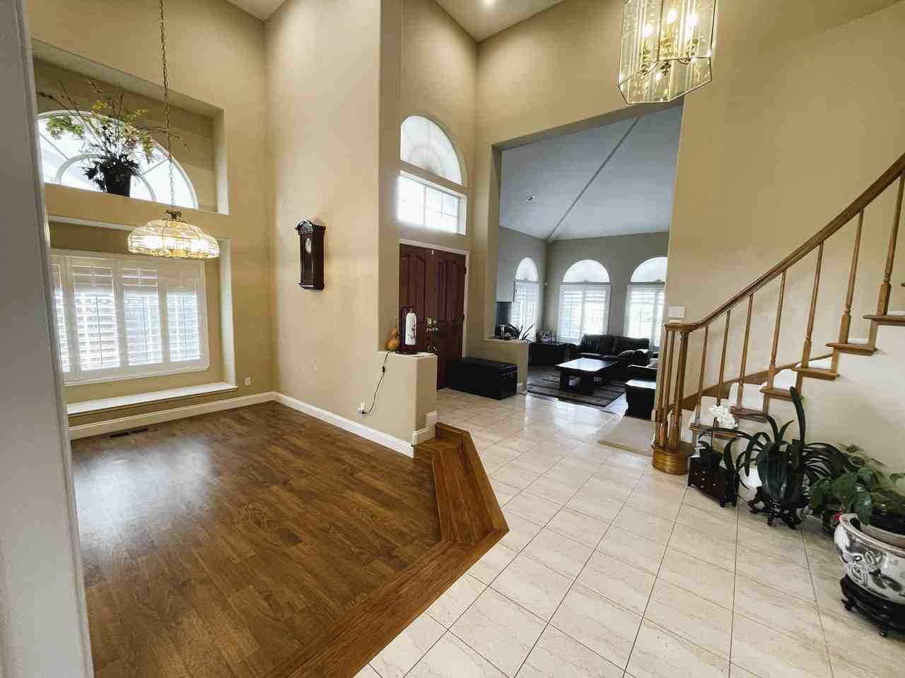 36346 Tunbridge Dr - Photo 3 of 22