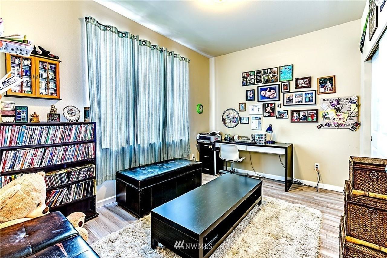 6017 Alexander Ave Se - Photo 6 of 12