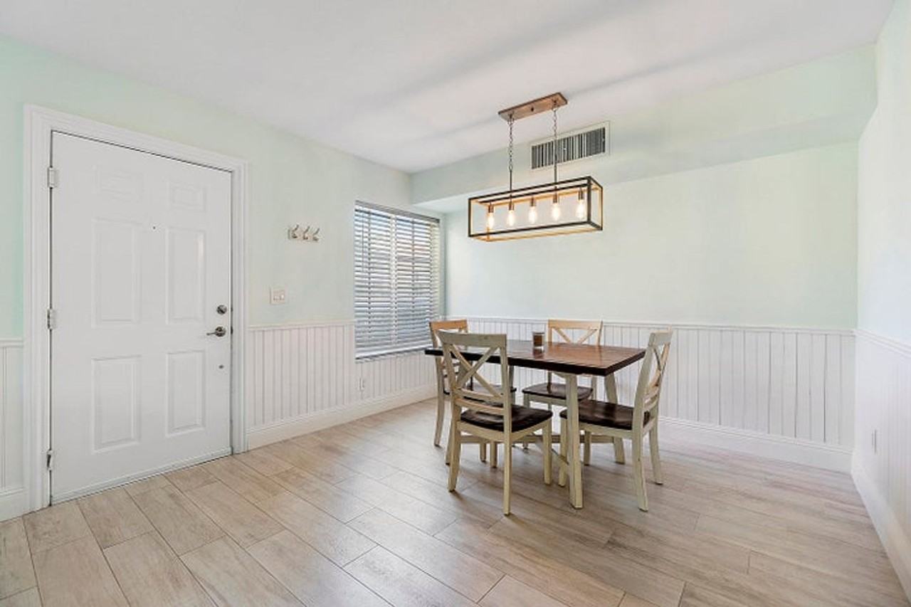 123 Yacht Club Way - Photo 2 of 16