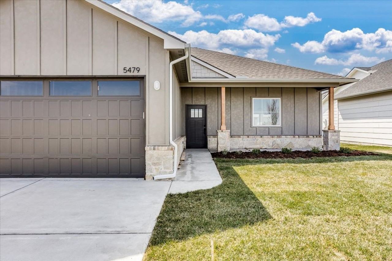 5479 N Briskbay Ct - Photo 4 of 31