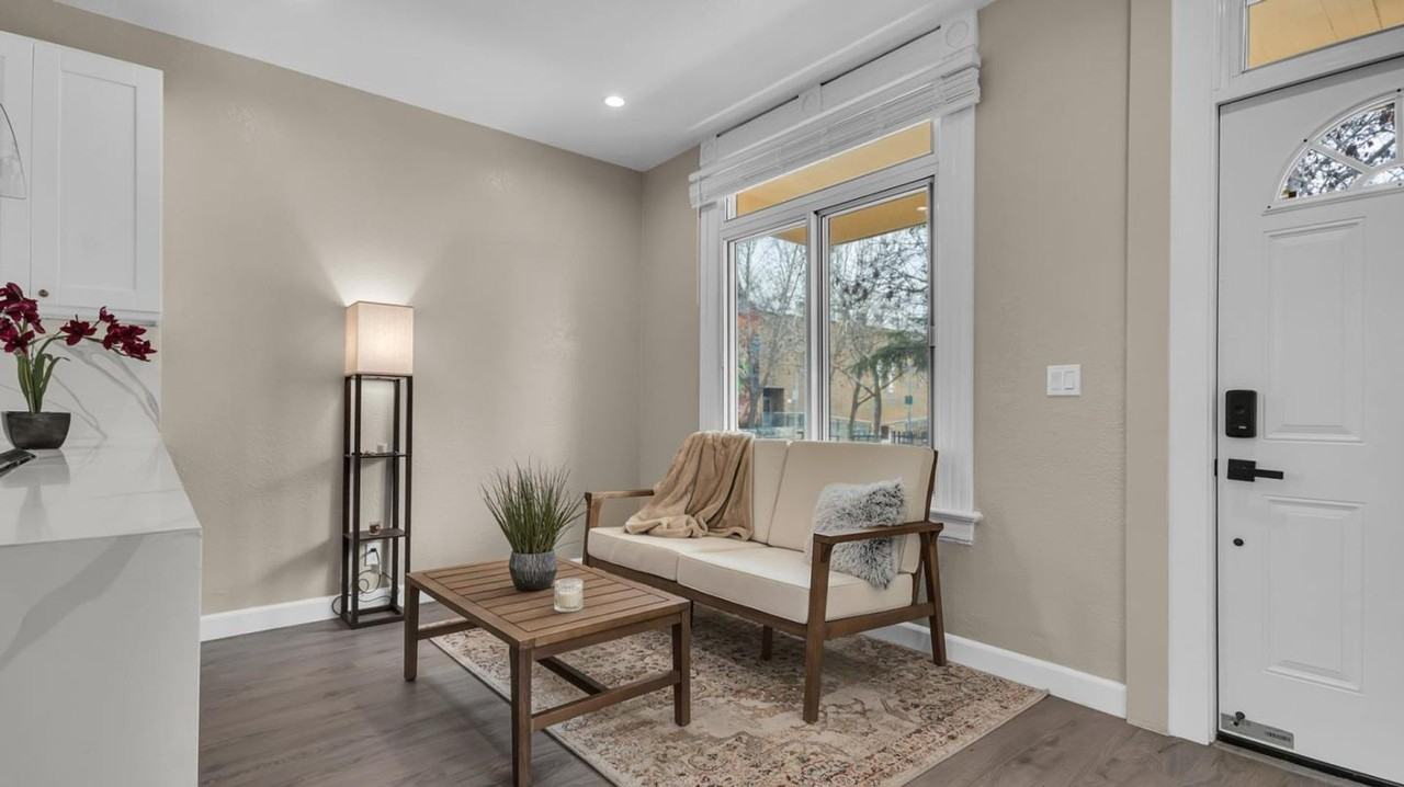 85 Oak St - Photo 6 of 27