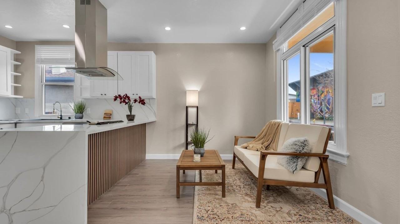 85 Oak St - Photo 7 of 27