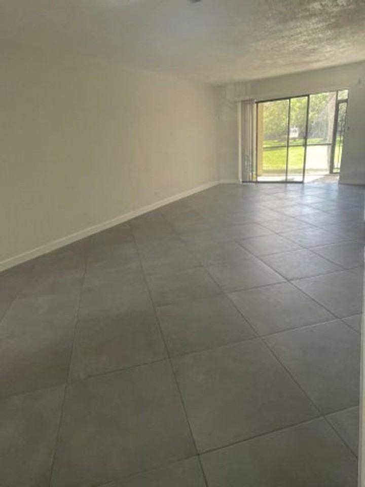 3355 Jaywood Ter Apt J113 - Photo 6 of 19