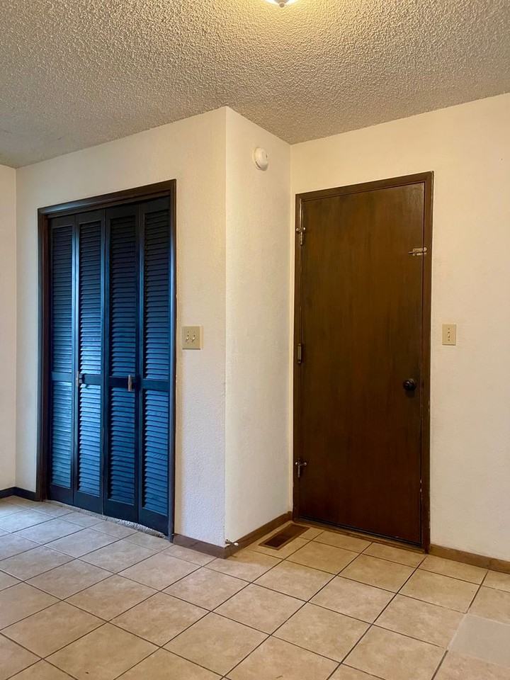 3335 Panorama Dr - Photo 4 of 45