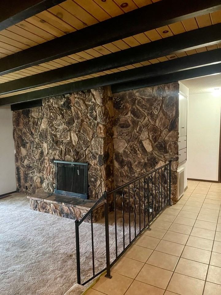 3335 Panorama Dr - Photo 5 of 45