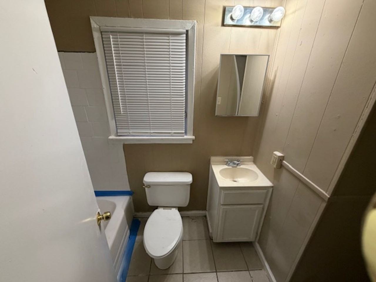 417 Chisholm St - Photo 3 of 6