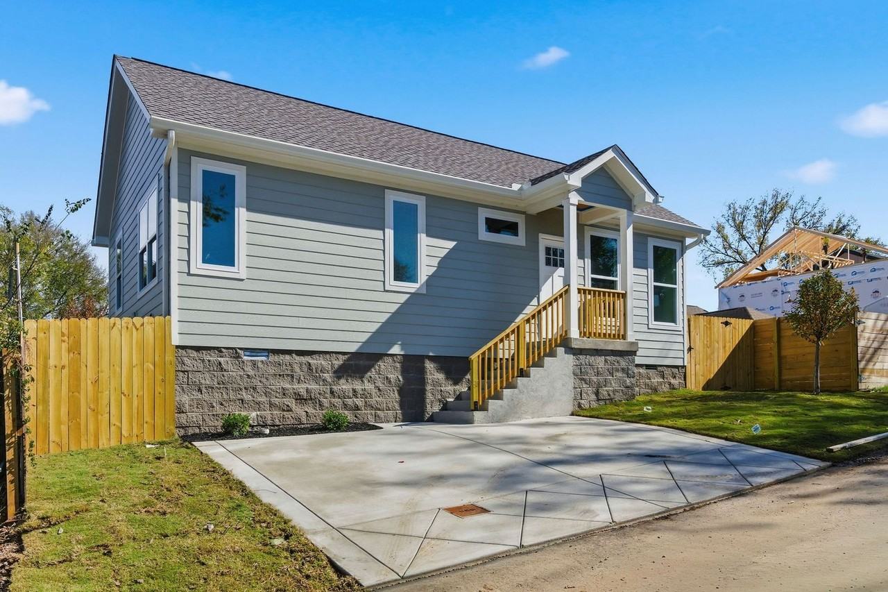 1903B 15th Ave N - Photo 3 of 35