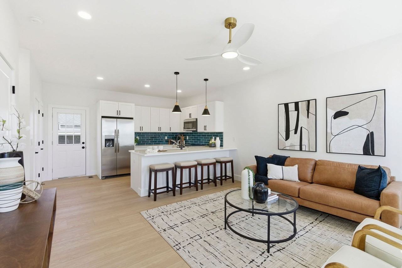 1903B 15th Ave N - Photo 5 of 35