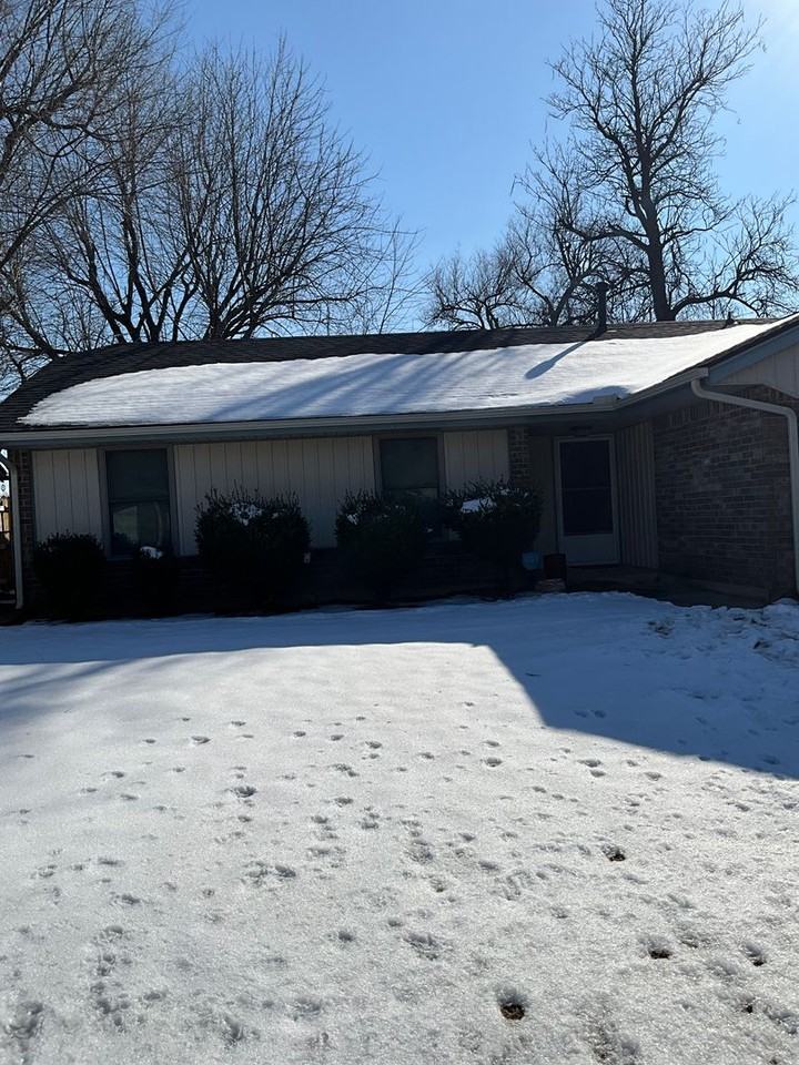 10104 Isaac Dr - Photo 2 of 20