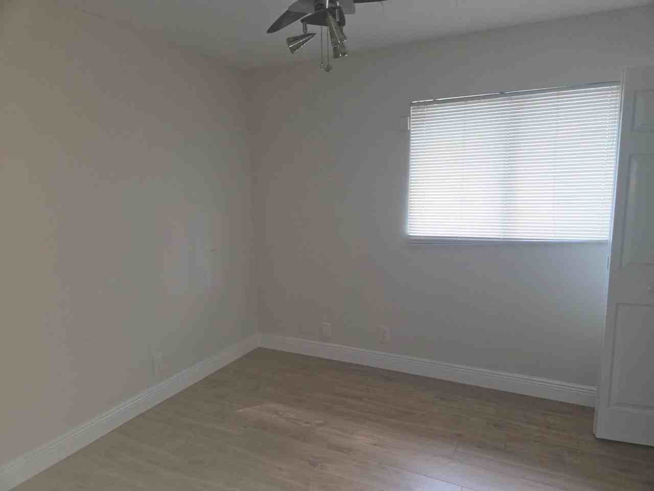 7890 Lago Del Mar Dr - Photo 6 of 10