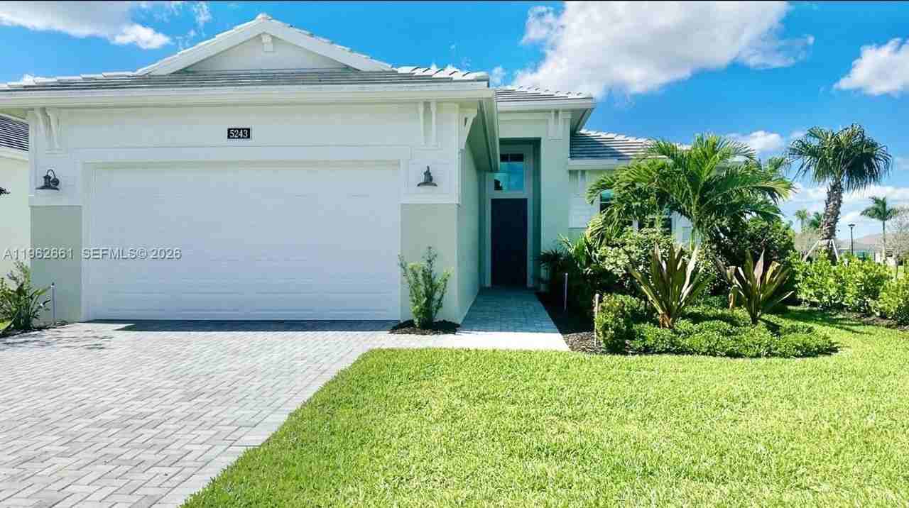 5243 Rivo Alto Cir - Photo 5 of 19