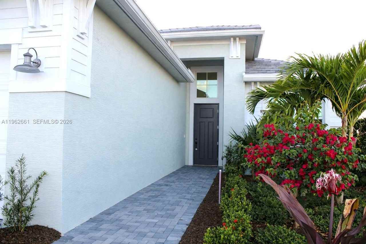 5243 Rivo Alto Cir - Photo 6 of 19