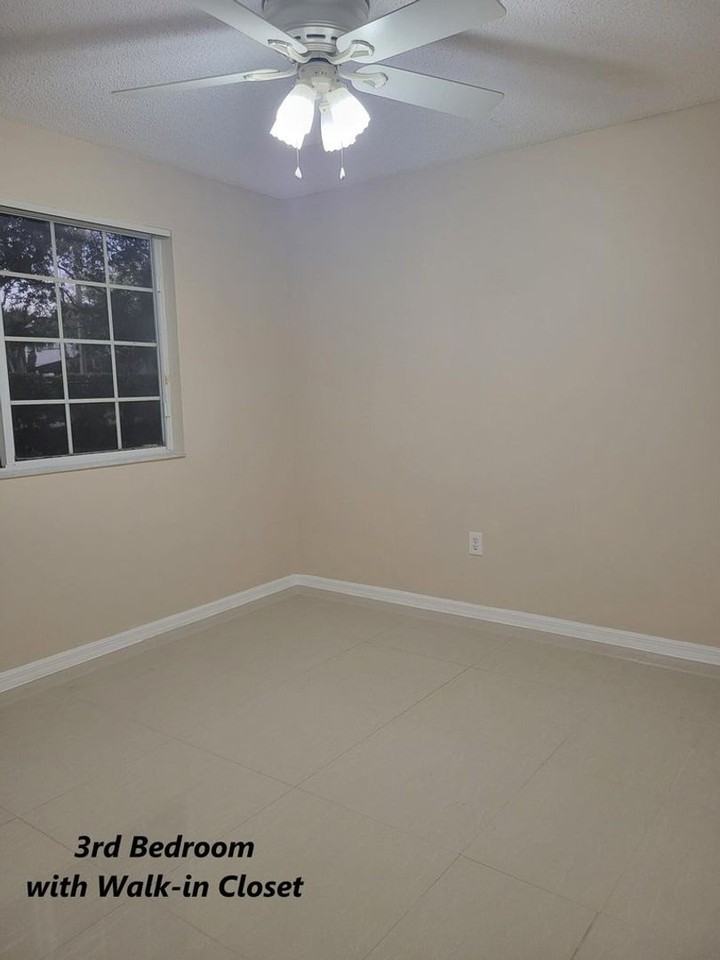 1400 Crestwood Ct S - Photo 6 of 15