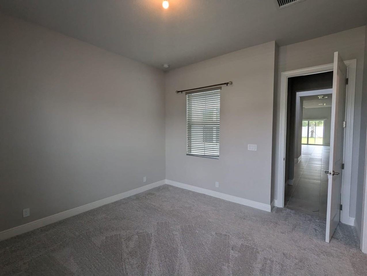 9292 Crestview Cir - Photo 7 of 23