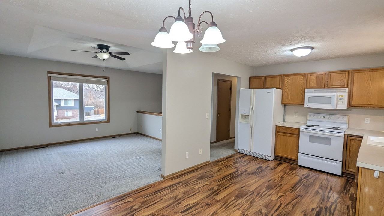 27 Ellis Cir - Photo 6 of 20