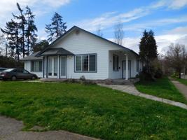 featured image of 210 W 14th Ave