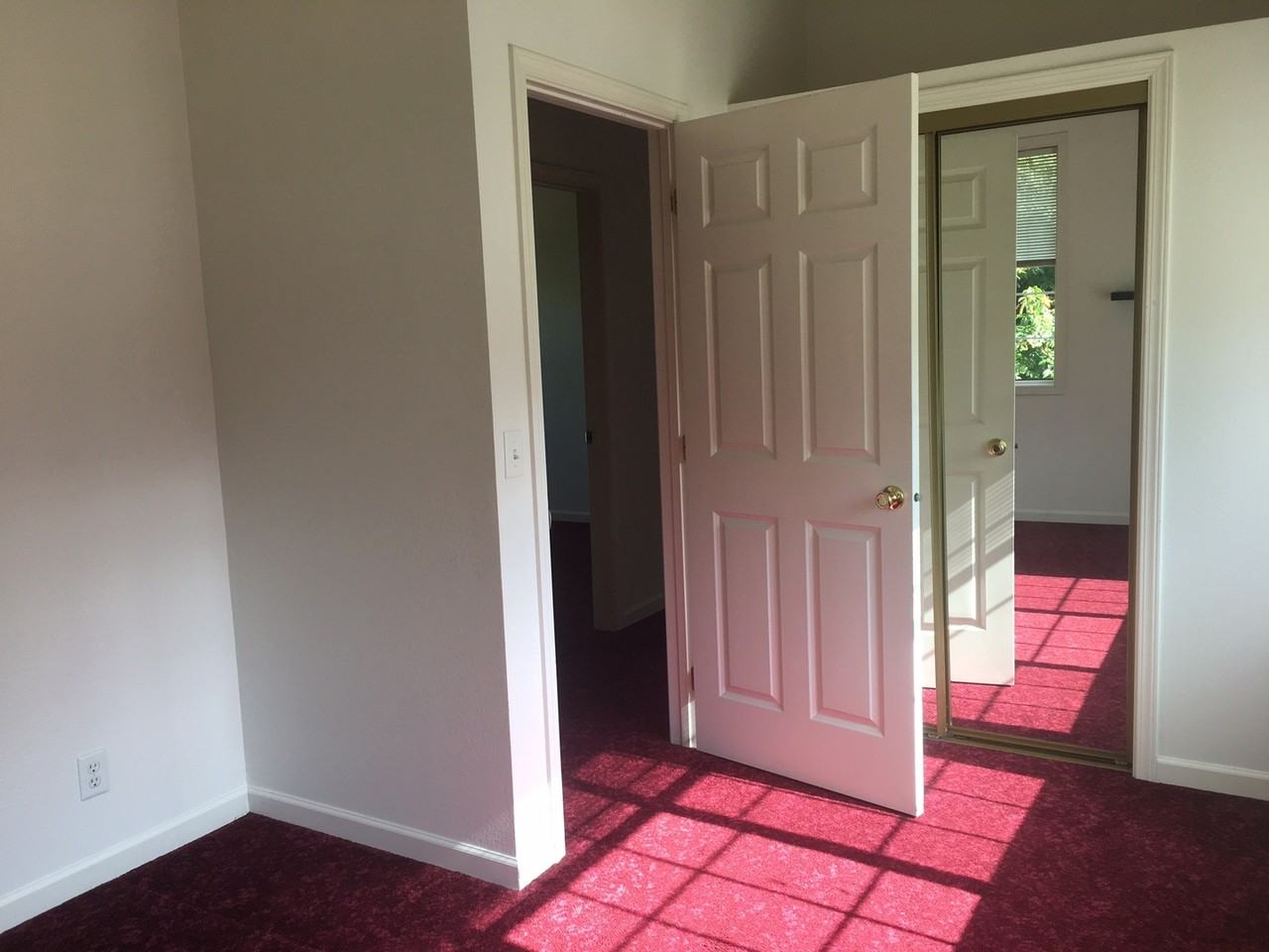 210 W 14th Ave - Photo 3 of 17