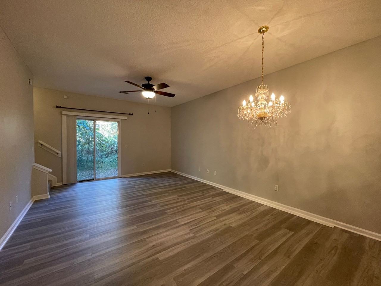 7931 Melvin Rd - Photo 3 of 20