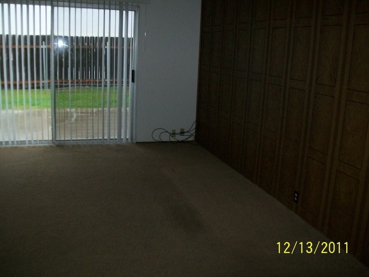 745 Rene Ct - Photo 4 of 14