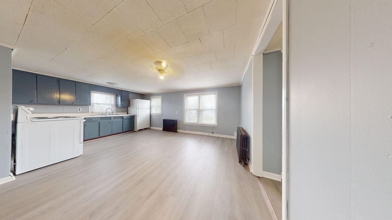 87 Mack Ave - Photo 3 of 10