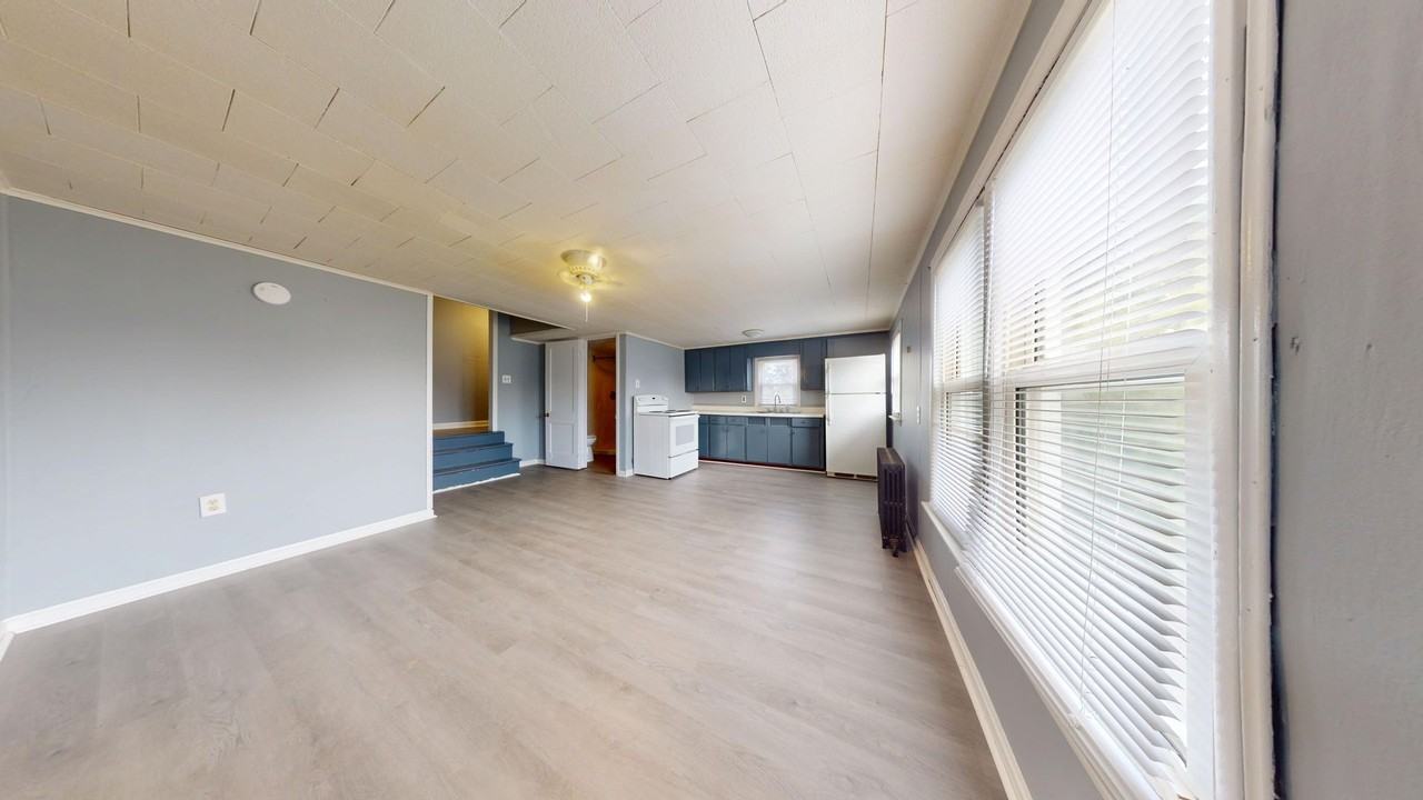 87 Mack Ave - Photo 4 of 10