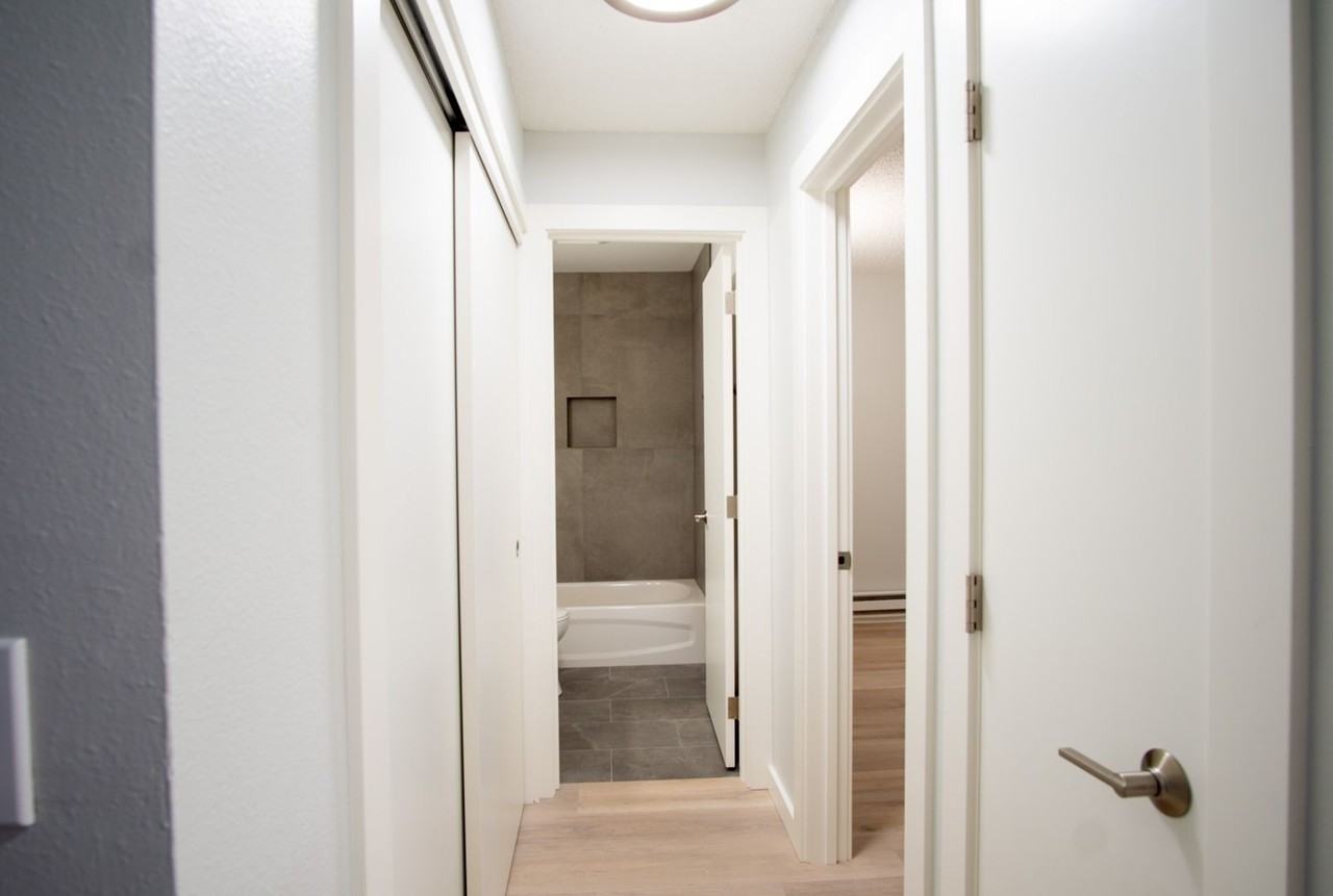 4030 Se Gladstone St #1 - Photo 7 of 11