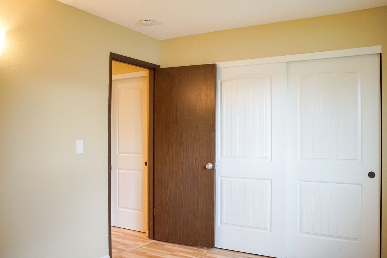 1549 Se Stark St - Photo 6 of 8