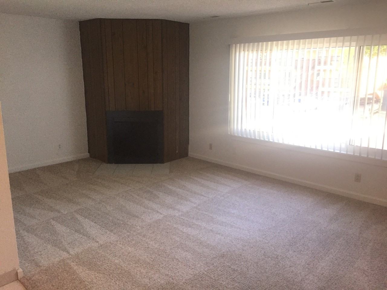 1414 - Photo 2 of 20