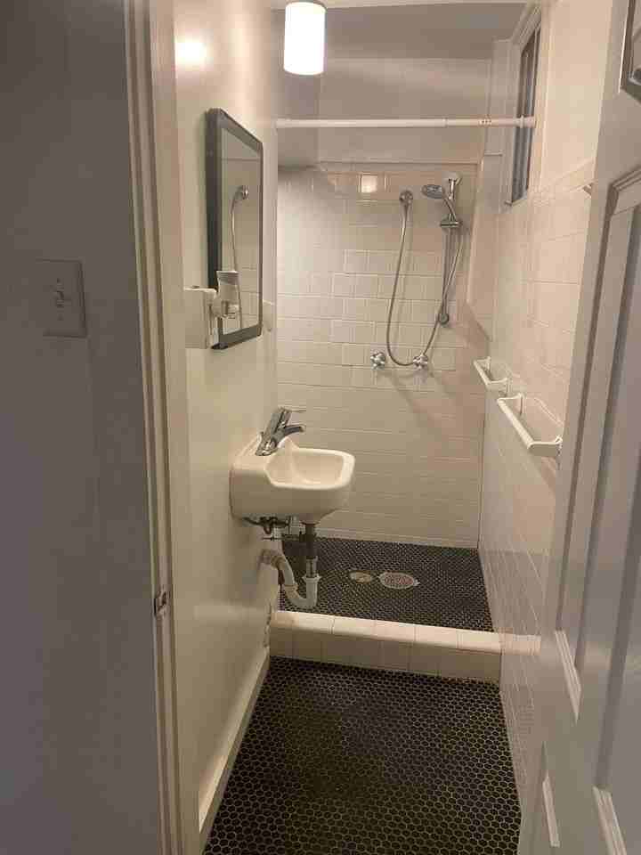 204 State Street Apartments - Photo 3 of 8