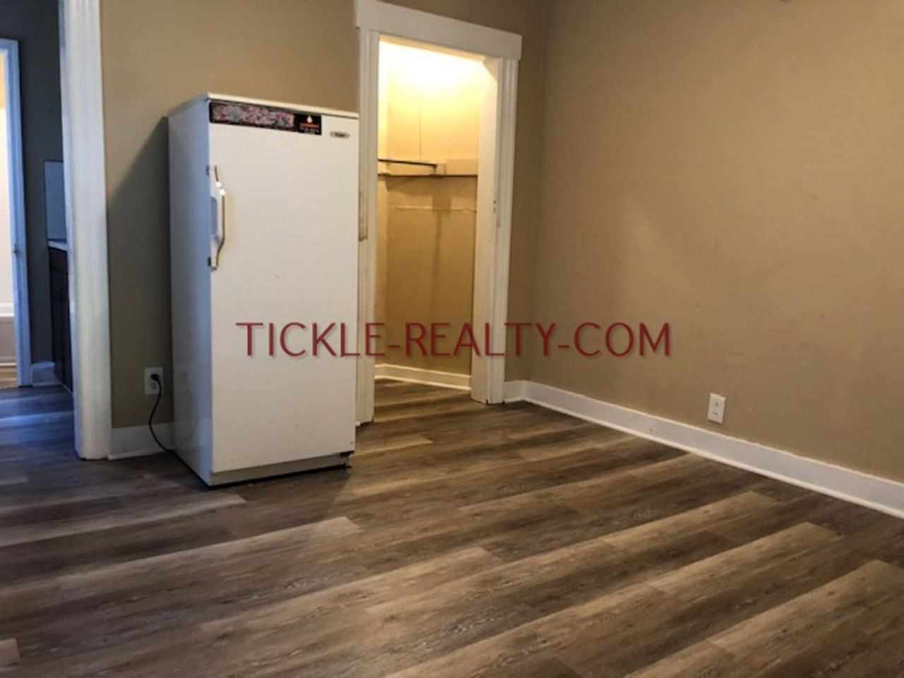 7 Birch Crescent - Photo 2 of 20