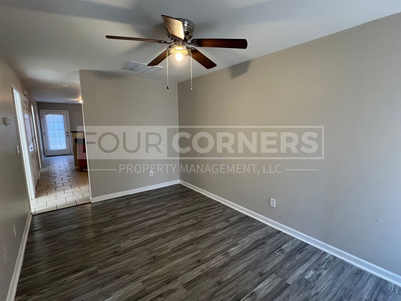 1903 Merritt Dr - Photo 2 of 10