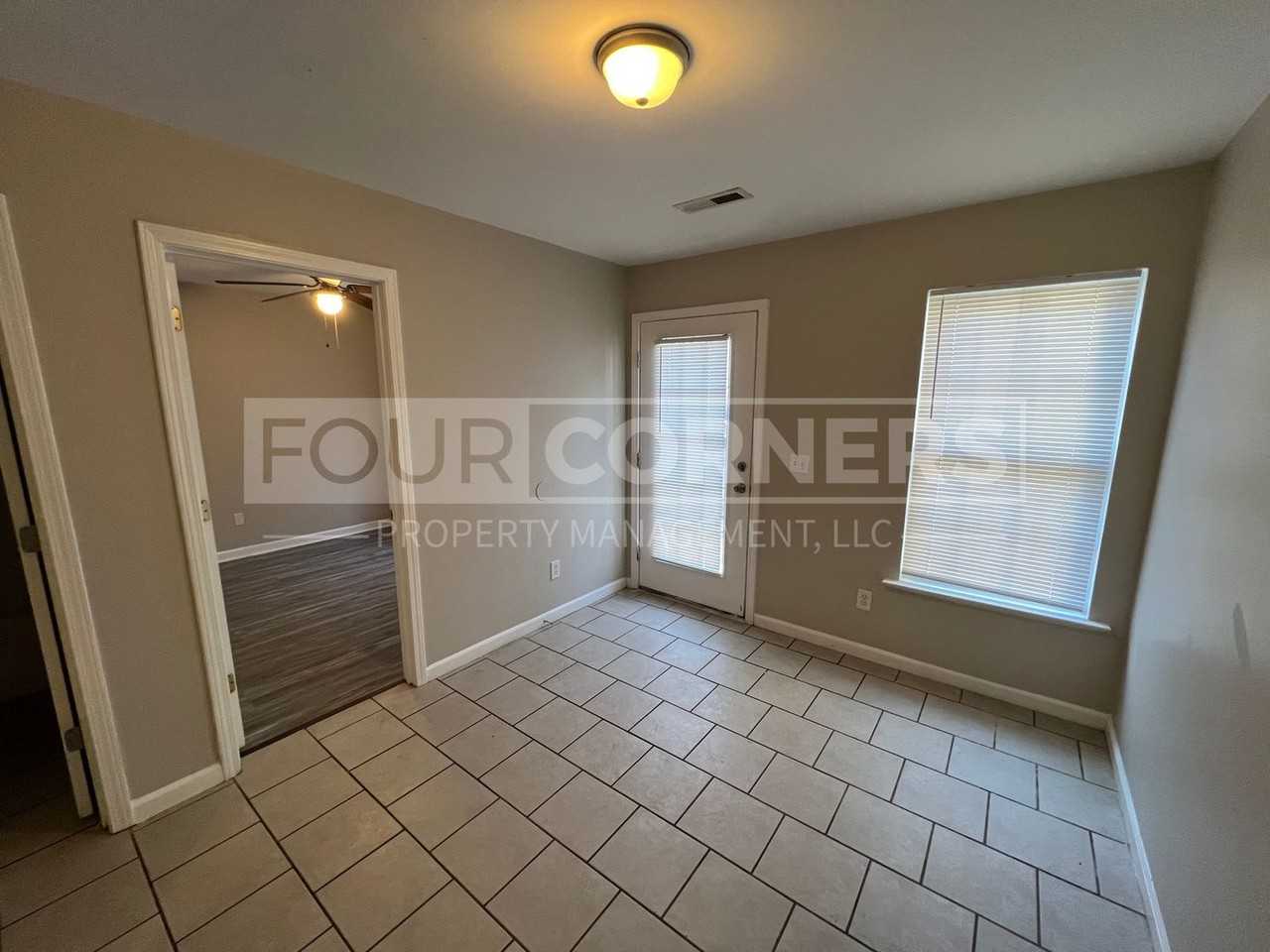 1903 Merritt Dr - Photo 6 of 10