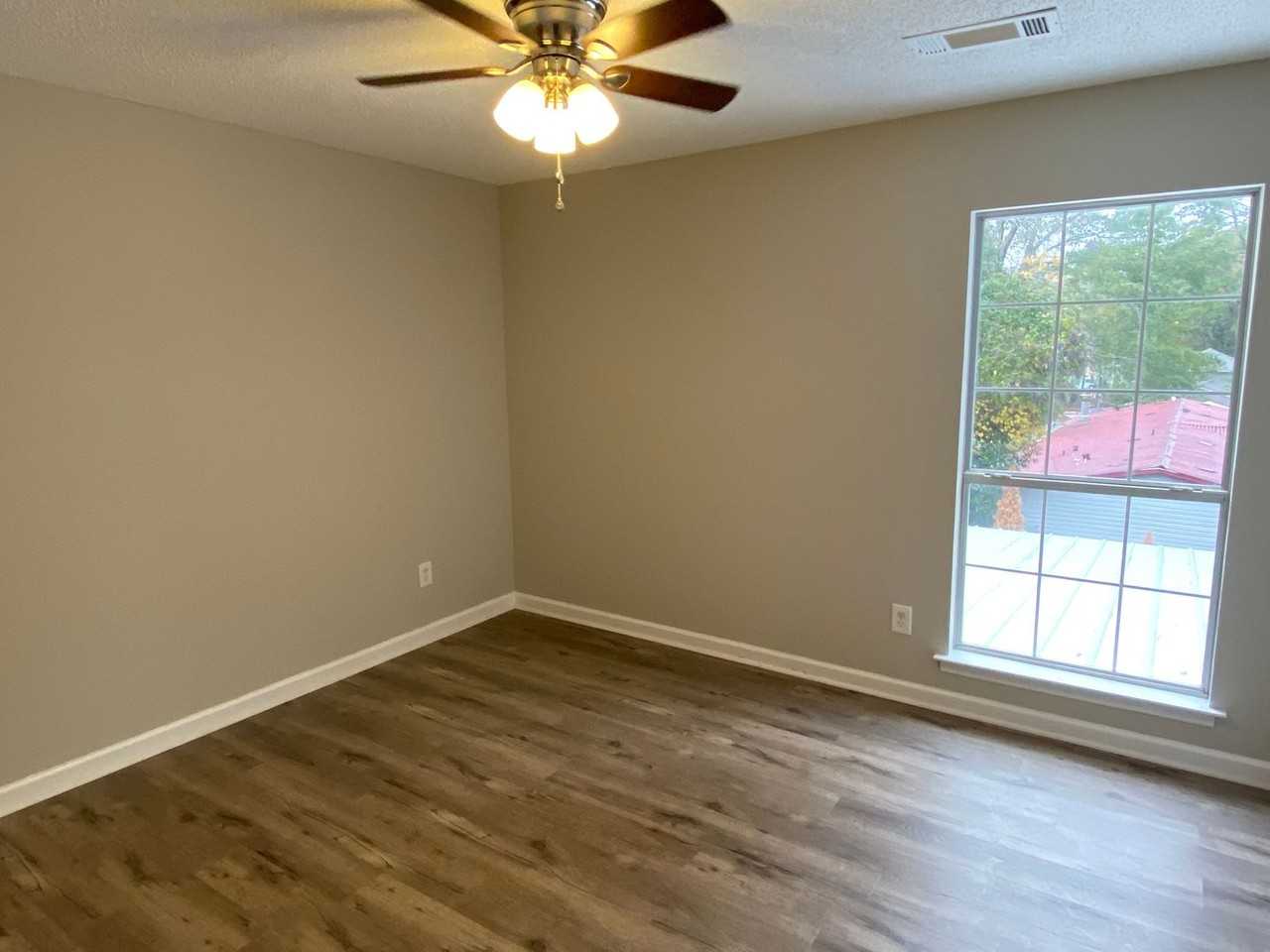 423 423 Frazier St  - 423 Frazier St. - Photo 4 of 16